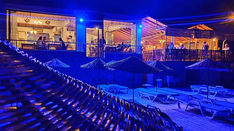 Assos Nazan Motel Restaurant Beach - 2