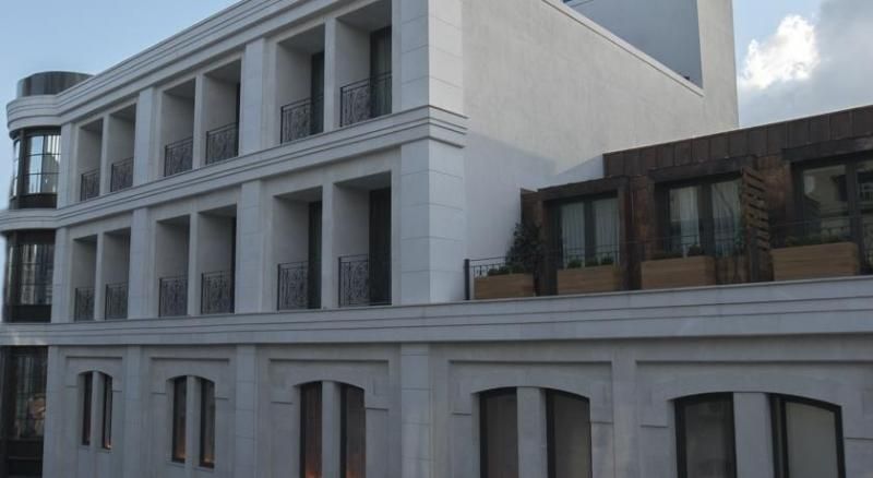 Sentire Hotel & Residences