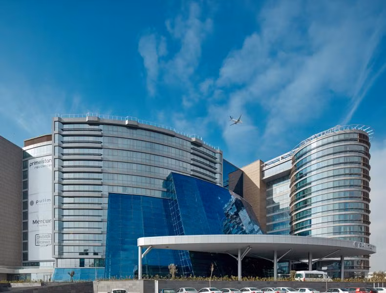 Pullman Istanbul Hotel & Convention Center - 1