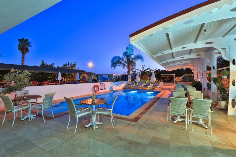 Linda Beach Class Hotel — 7