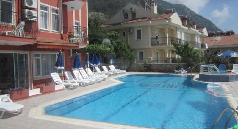 Red Rose Hotel - 1