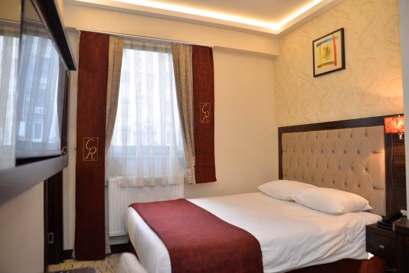 Golden Siyav Hotel - 4