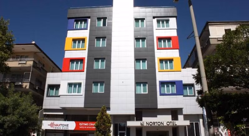Norton Hotel