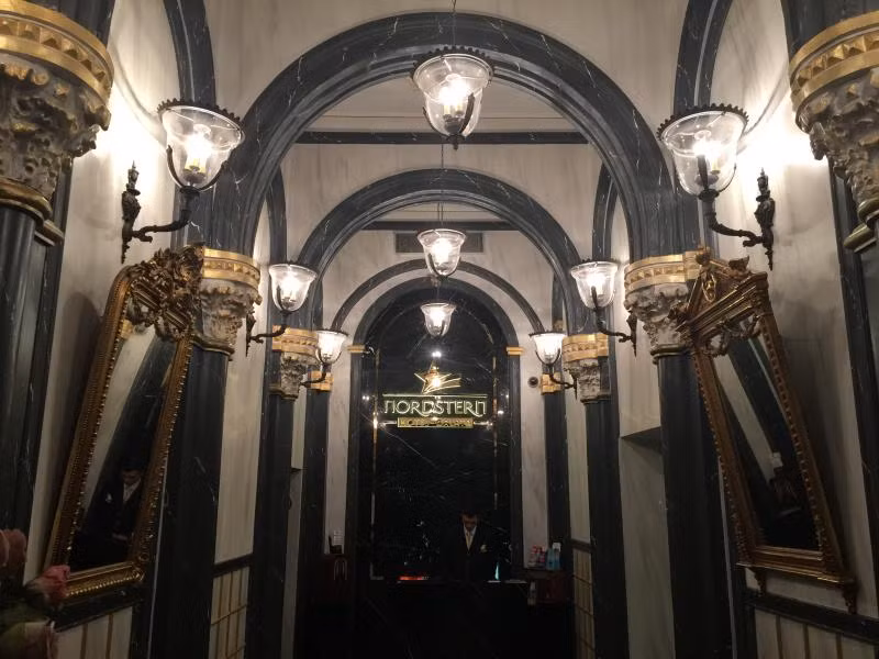 Nordstern Hotel Galata — 8