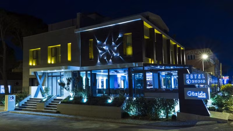 Rudis Otel - 4