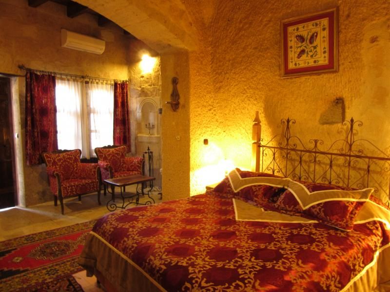 Travellers Cave Hotel — 7