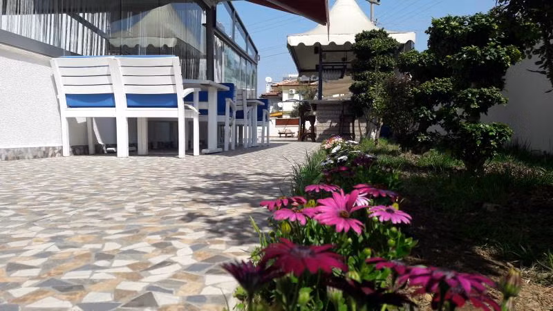 Blueberry Boutique Hotel - 2