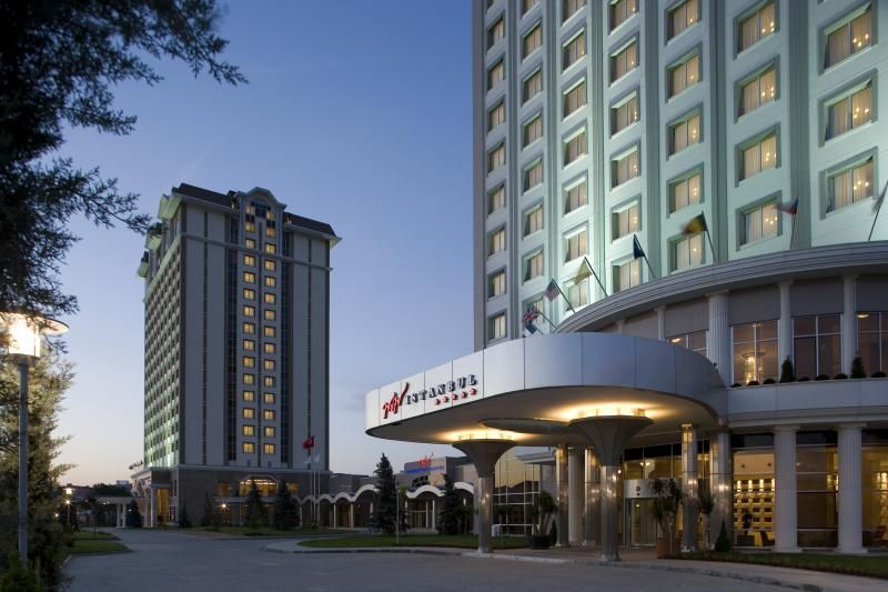 WOW Airport Hotel - 1