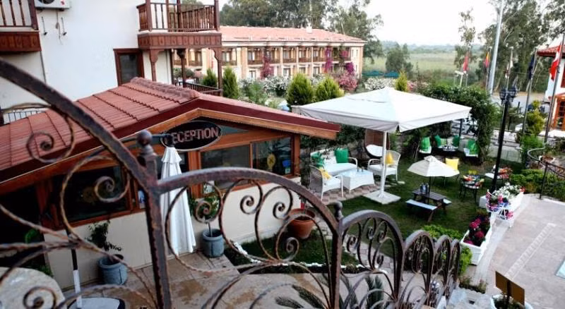 Mervehan Residence Hotel Akyaka — 6