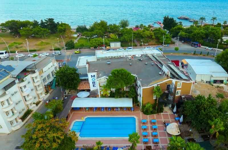 More Hotel - 1