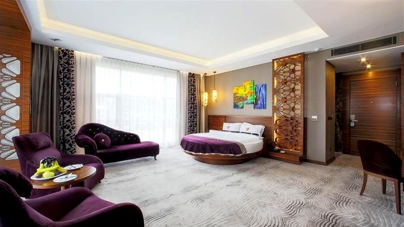 Gold Majesty Hotel - 1