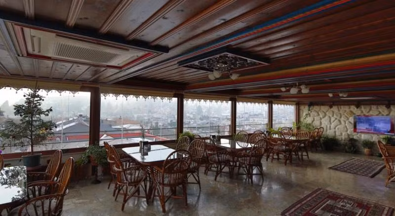 Safran Cave Hotel — 9