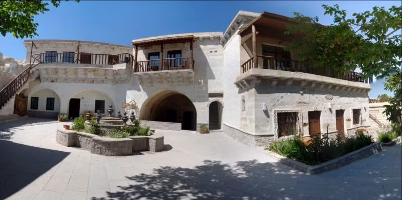 Holiday Cave Hotel — 7