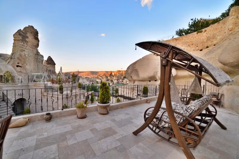 Grand Cave Suites — 9