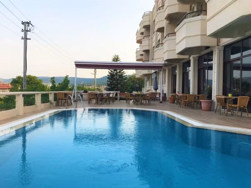 Lord Hotel - 4