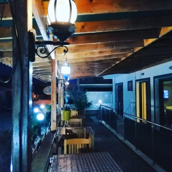 Lal s Otel Urla - 4