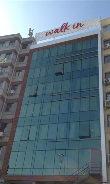 Walk In Hotel - 1
