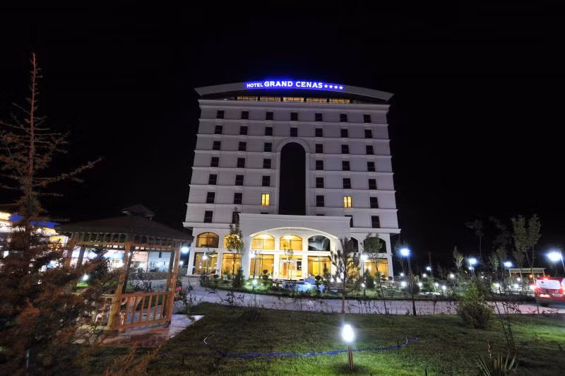 Grand Cenas Hotel - 1