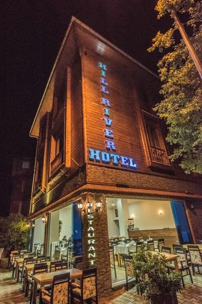 Hill River Hotel - 1