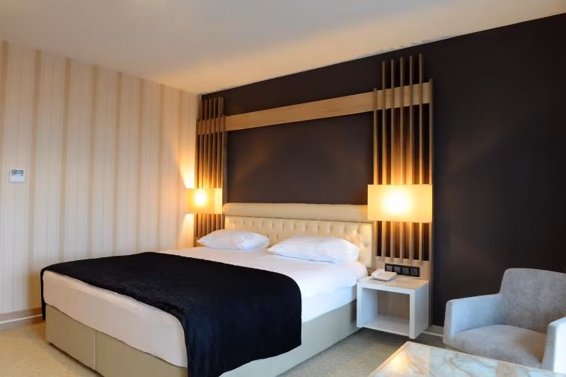 Neba Royal Hotel - 4