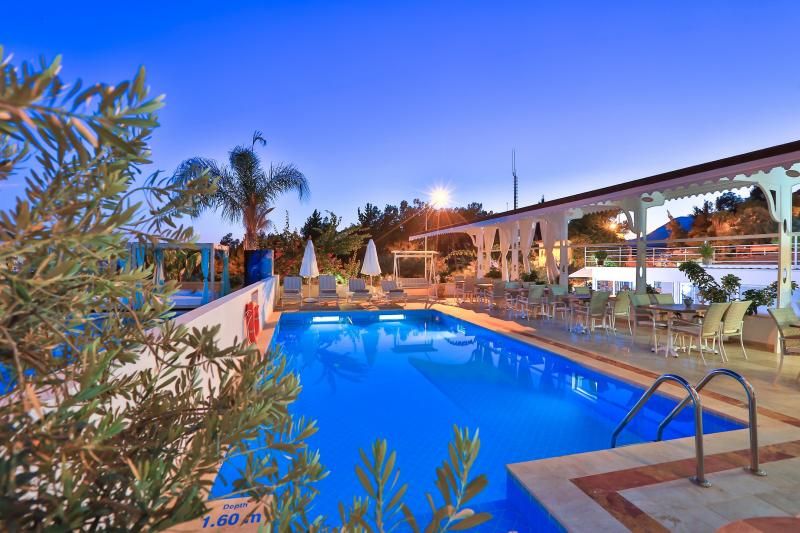 Linda Beach Class Hotel — 9