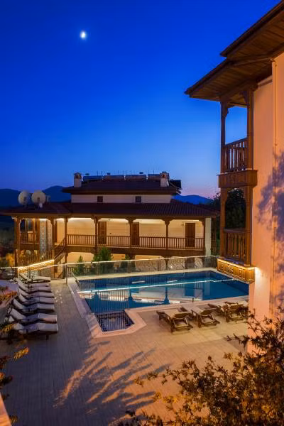 Azmakhan Hotel - 4