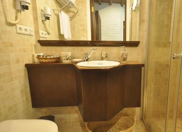 El Vino Hotel & Suites - 2