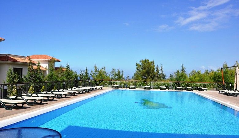 Korineum GolfBeach Hotel - 3