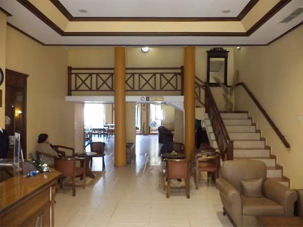 Bristol Hotel Girne - 4