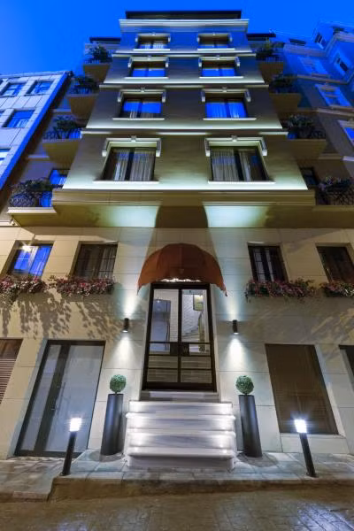 Walton Galata Hotel