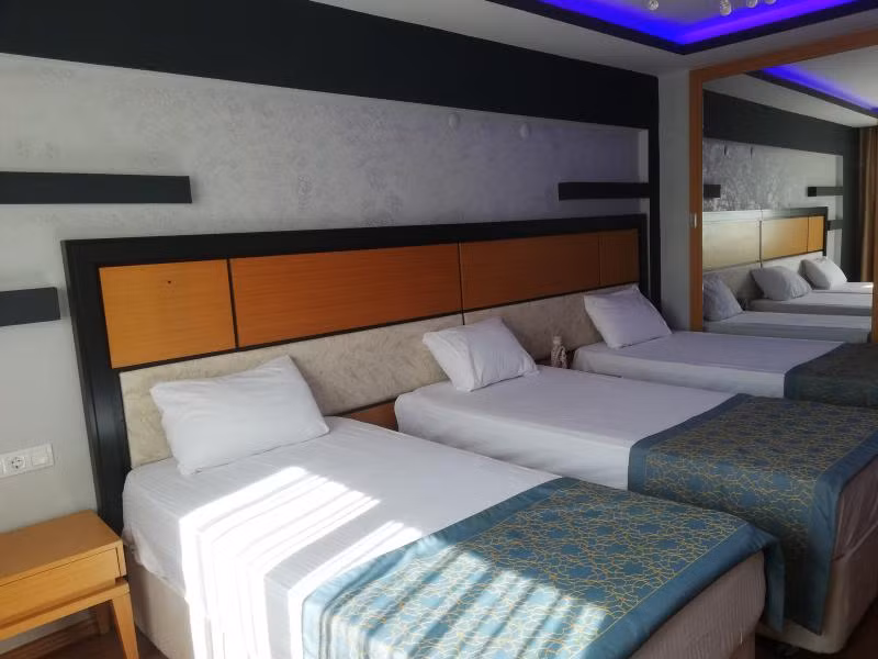 Ünaten Otel Gaziemir - 2
