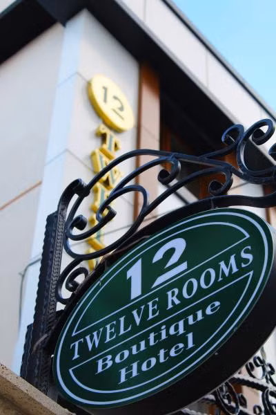 12 Rooms - 3