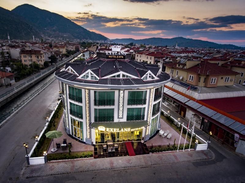 Exelans Hotel - 1