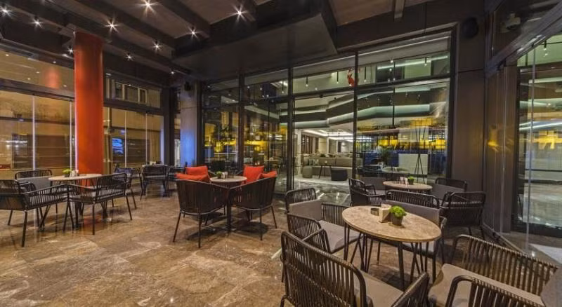 Arts Hotel Istanbul Harbiye - 4