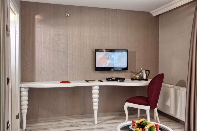Demonti Otel - 3