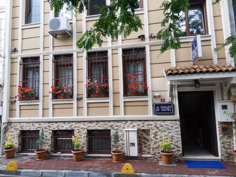 Galley Hotel - 1