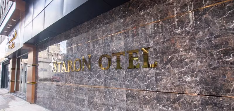 Staron Otel — 3